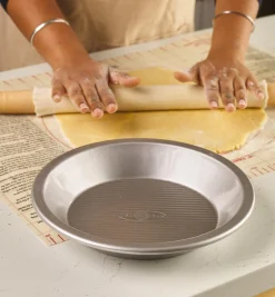 Lee Valley Bakeware>9" Pie Plate