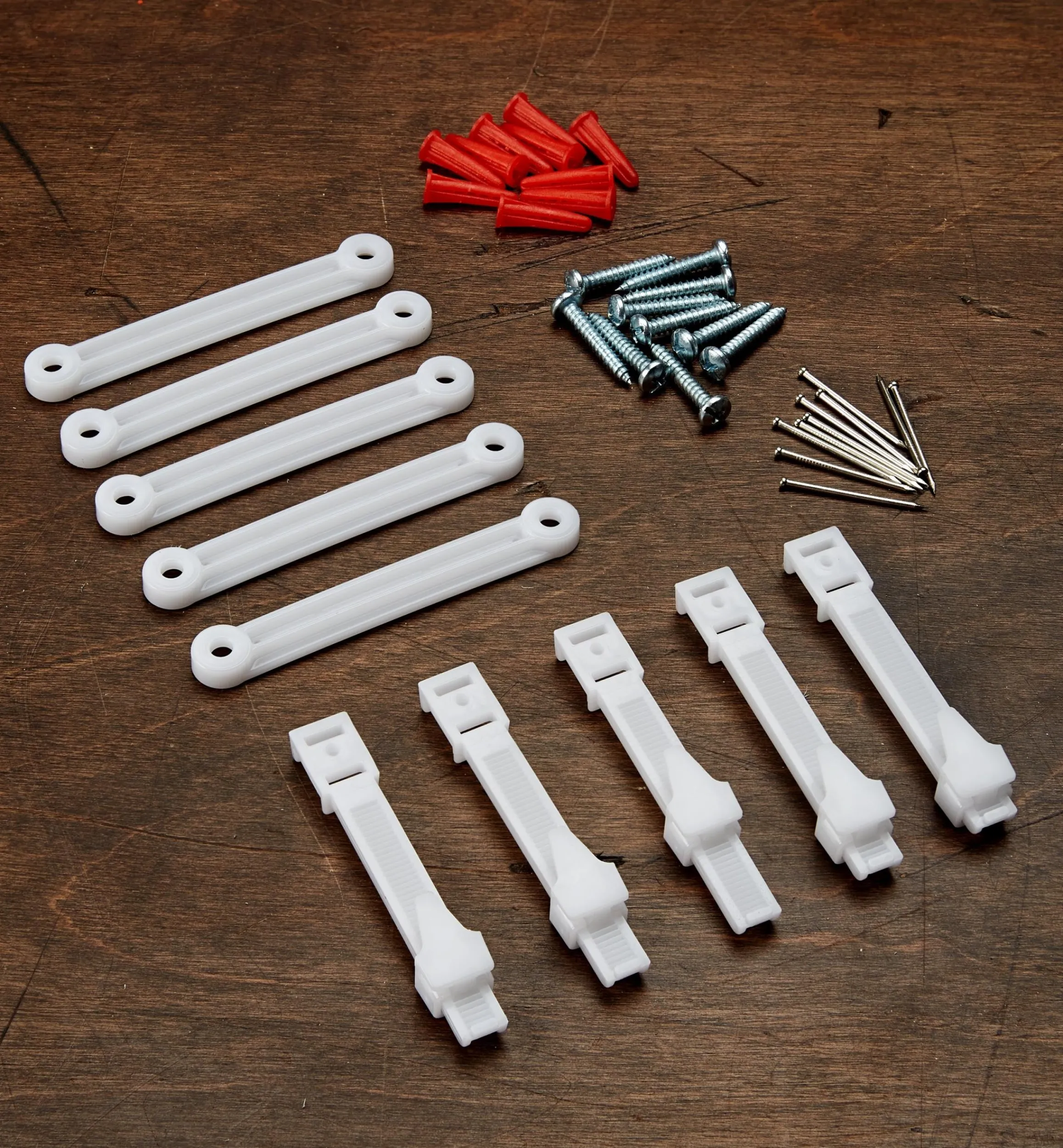 Lee Valley Picture Hanging>Adjustable Picture-Hanging Kit