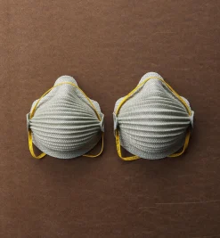 Lee Valley Safety Gear>Airwave Adjustable-Strap Disposable Dust Masks