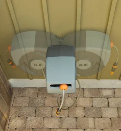 Lee Valley Hoses & Accessories>Auto-Retracting Hose Reel
