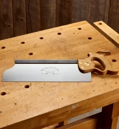 Lee Valley Saws>Bad Axe Right-Hand No. 9 Precision Tenon Saw