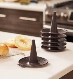 Lee Valley Bakeware>Bagel Making Set