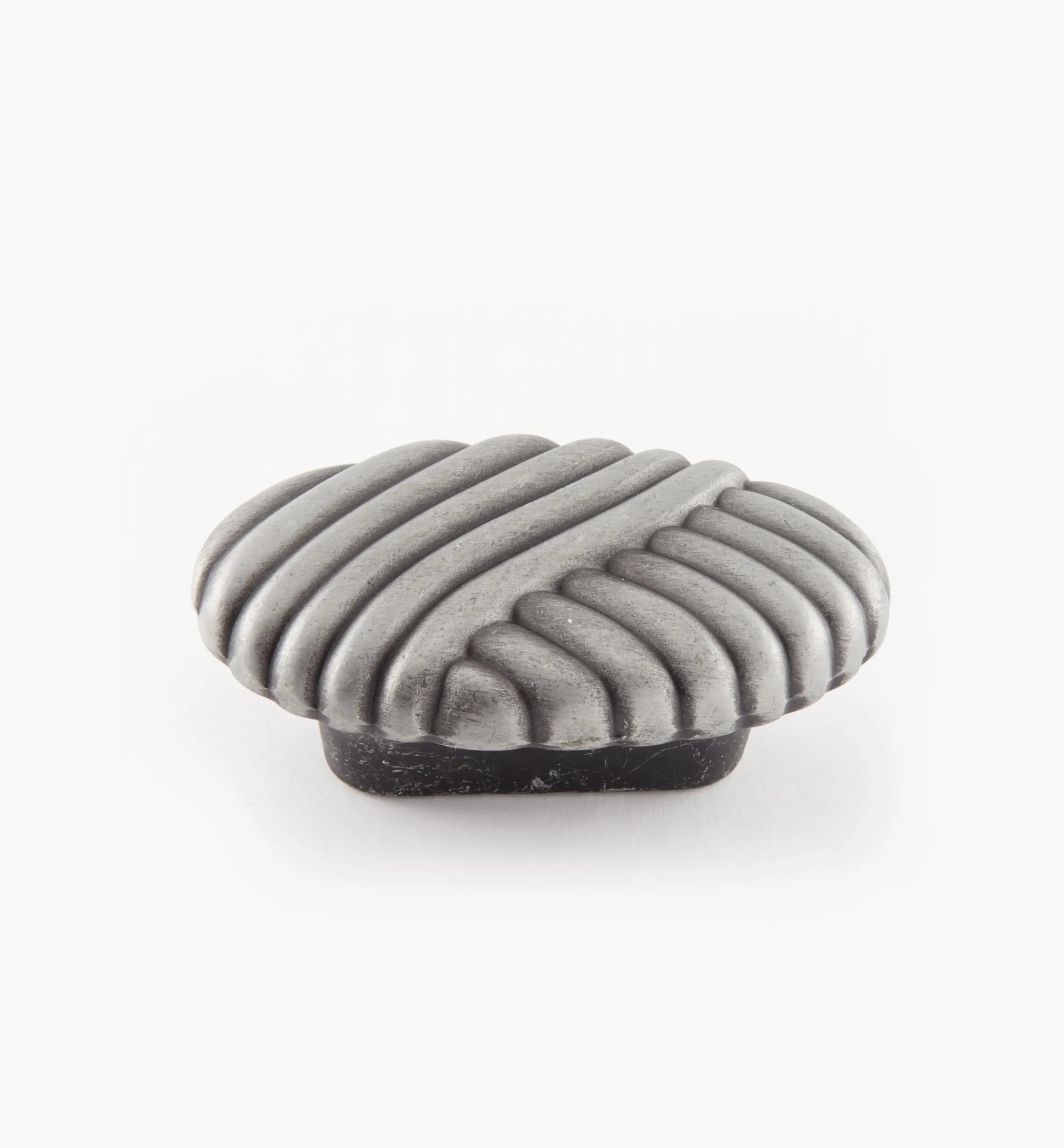 Lee Valley Knobs>Belwith Hickory Oval Knob