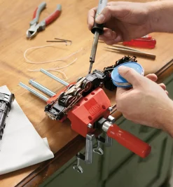 Lee Valley Workshop>Bessey S10 Portable Hobby Vise