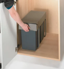 Lee Valley Composting|Composting><noscript><img width=