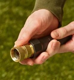 Lee Valley Hoses & Accessories>Brass Swivel Double Female Adapter