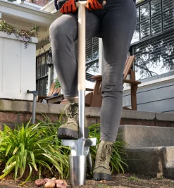 Lee Valley Garden Care>Bulb Planter