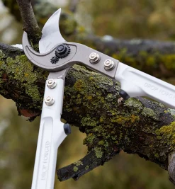 Lee Valley Garden Care>Bypass Loppers