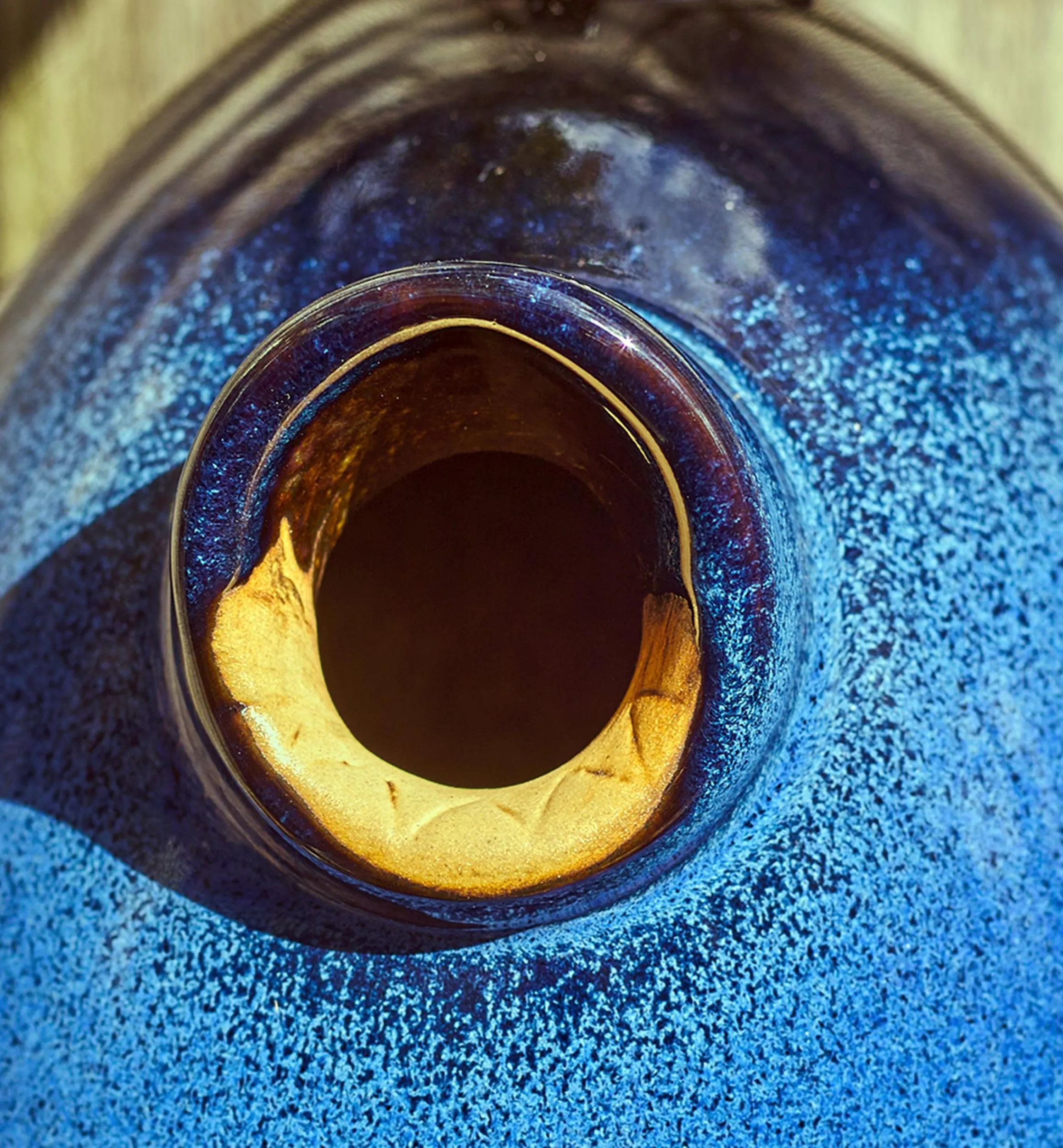 Lee Valley Habitats>Ceramic Bird Home
