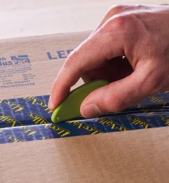 Lee Valley Toys & Games>Ceramic Safety Cutter