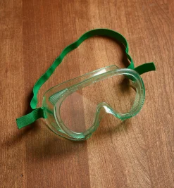 Lee Valley Safety Gear>Child's Safety Goggles