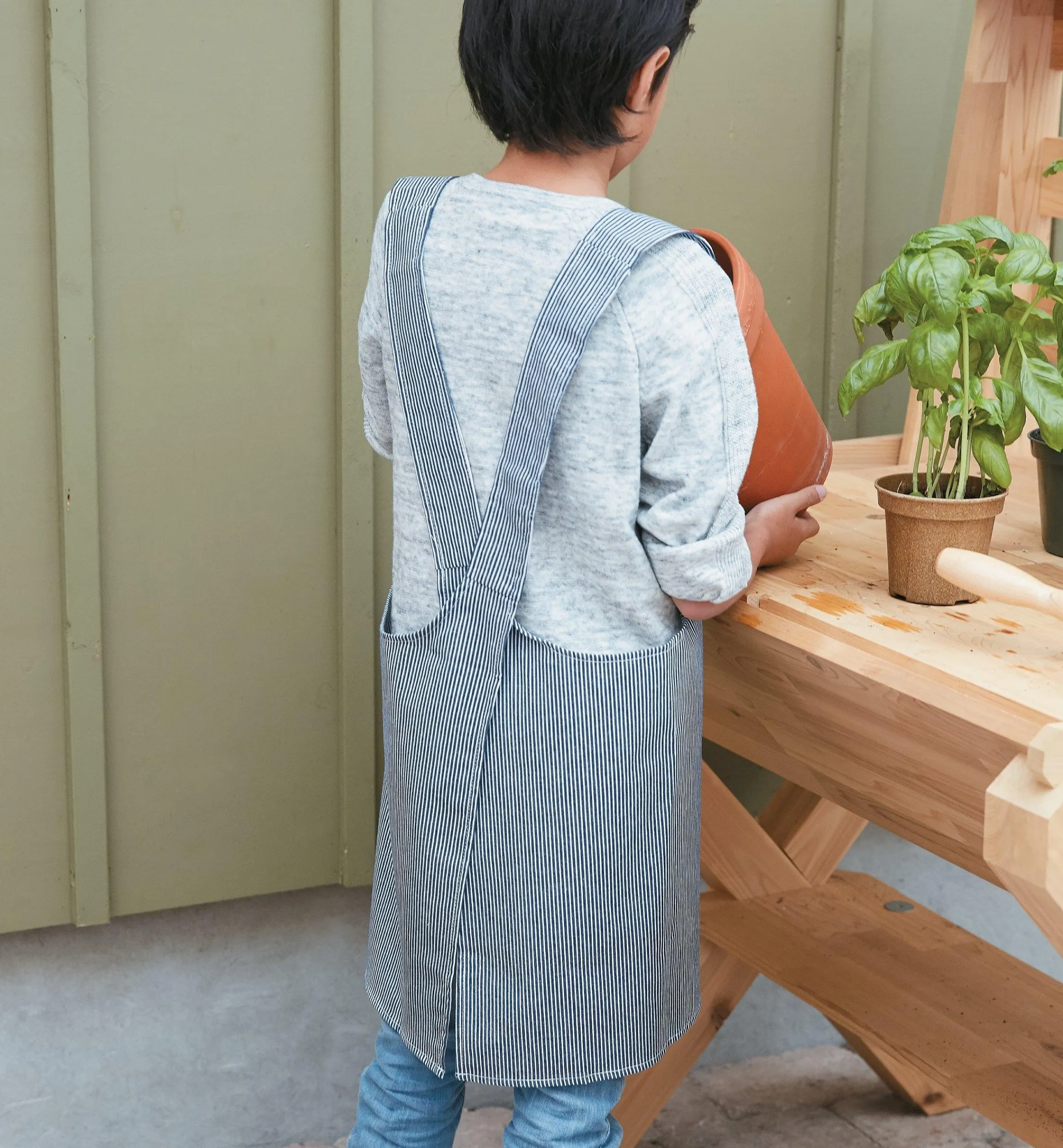 Lee Valley Linens>Cross-Back Apron