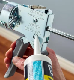Lee Valley Hand Tools>Dripless Caulking Gun