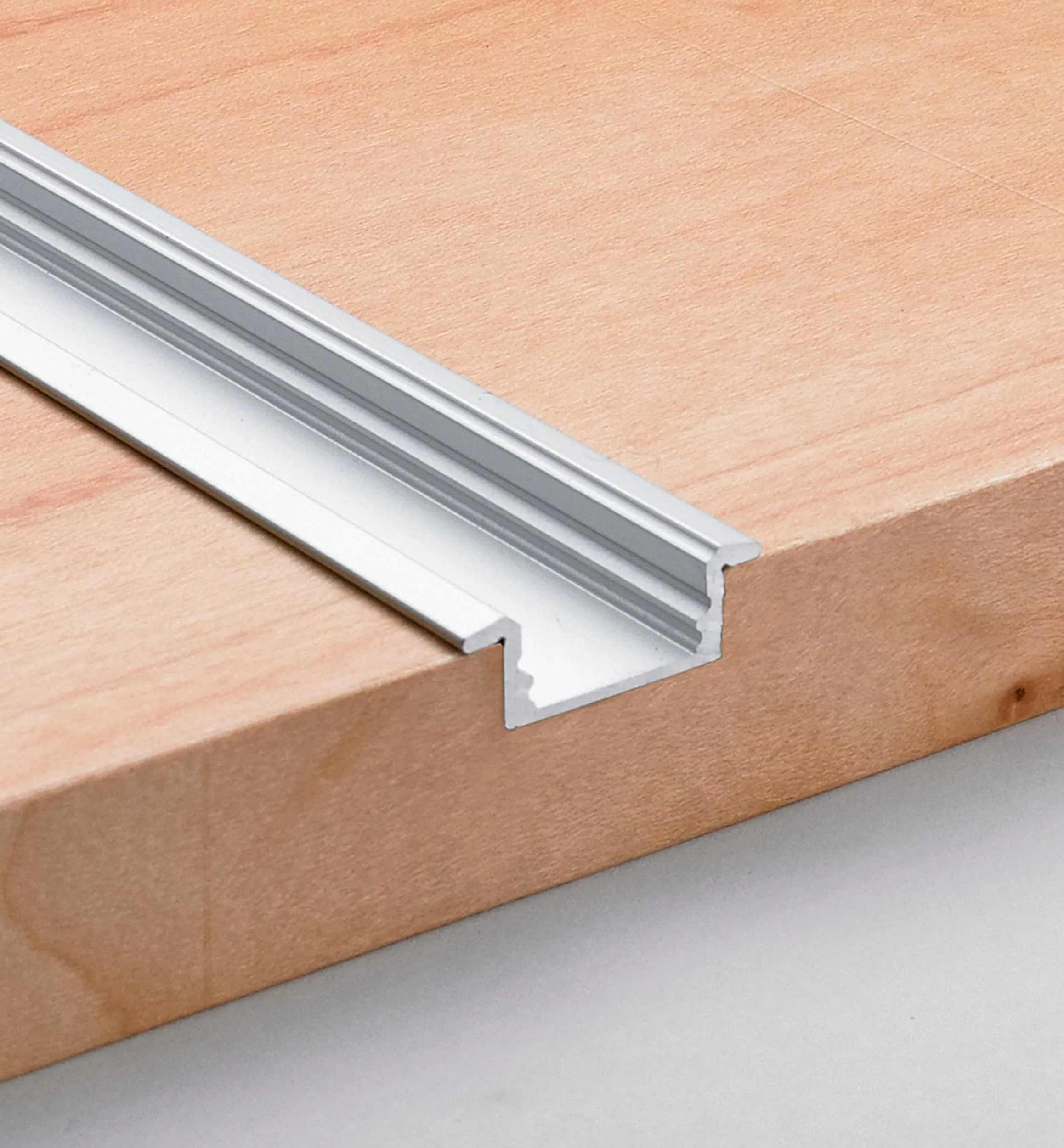 Lee Valley Lighting>End Caps For Corner-Mount LED Tape Lighting Channels