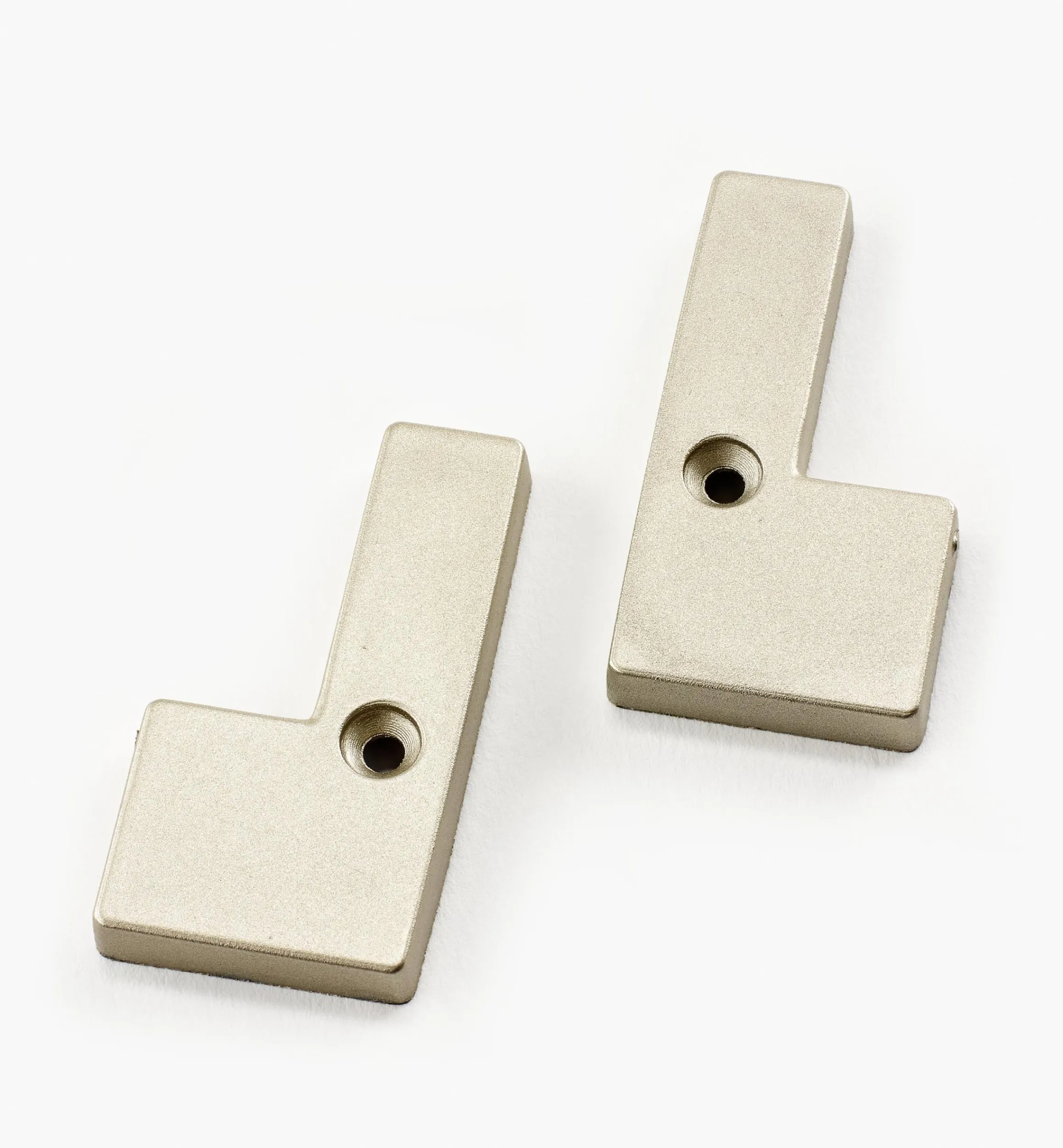 Lee Valley Kitchen Hardware>End Caps For The Aluminum Wall-Mount Rail Storage System