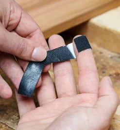 Lee Valley Skin & Hand Care>Extra-Long Adhesive Bandages