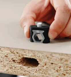 Lee Valley Supplies>Festool Domino Double-Headed Bolt Connector