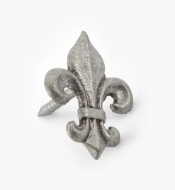 Lee Valley Fasteners>Fleur-de-Lis Clavos (Nails)