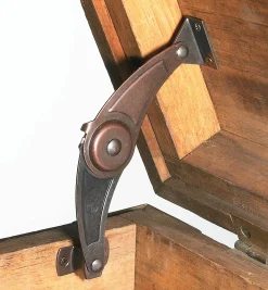 Lee Valley Chest Hardware><noscript><img width=