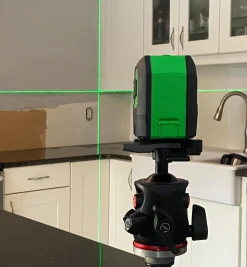 Lee Valley Marking & Measuring>Green Crosshair Laser Level