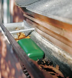 Lee Valley Home Maintenance>Gutter Siphon