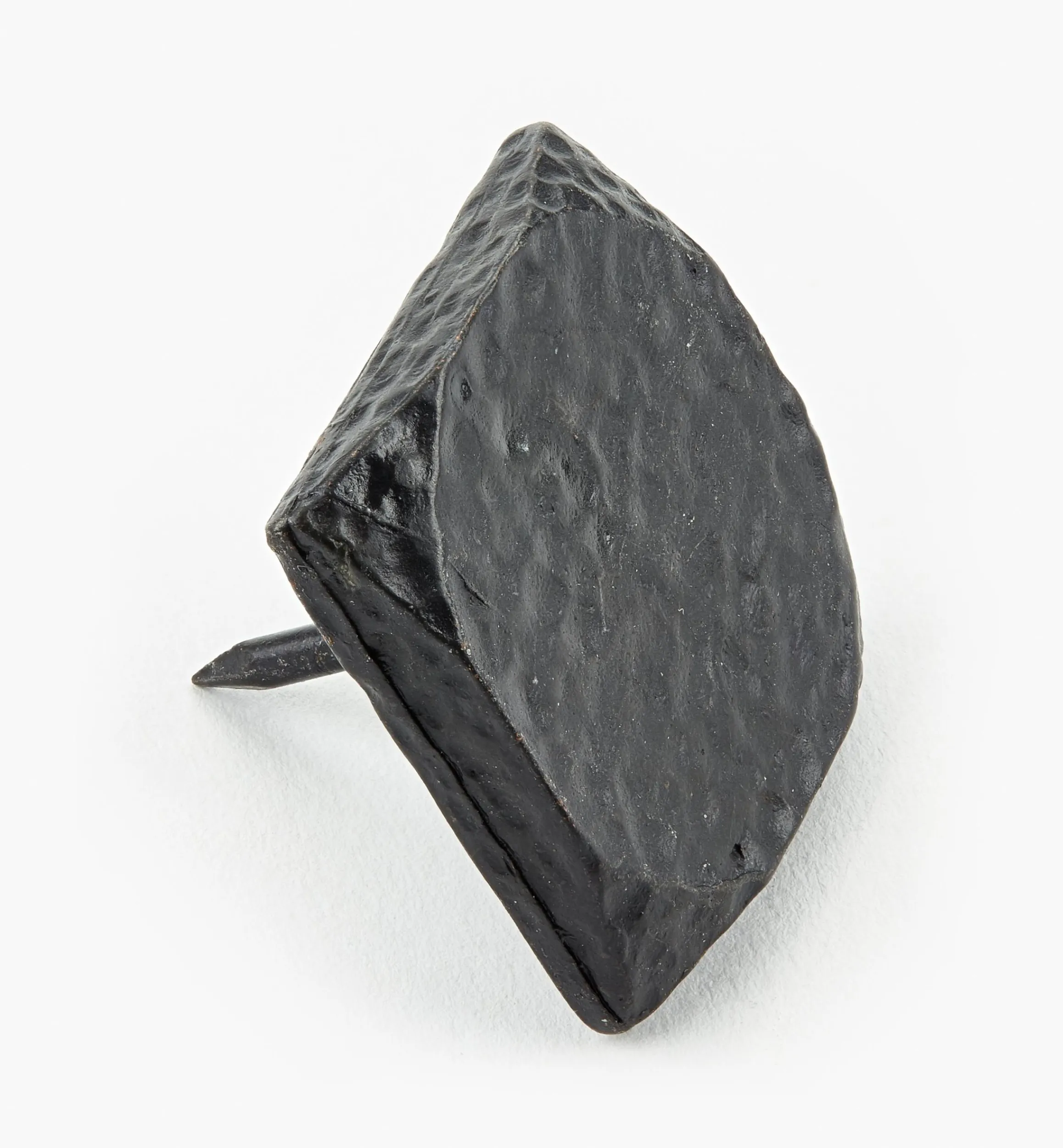 Lee Valley Fasteners>Hammered-Finish Clavos (Nails)