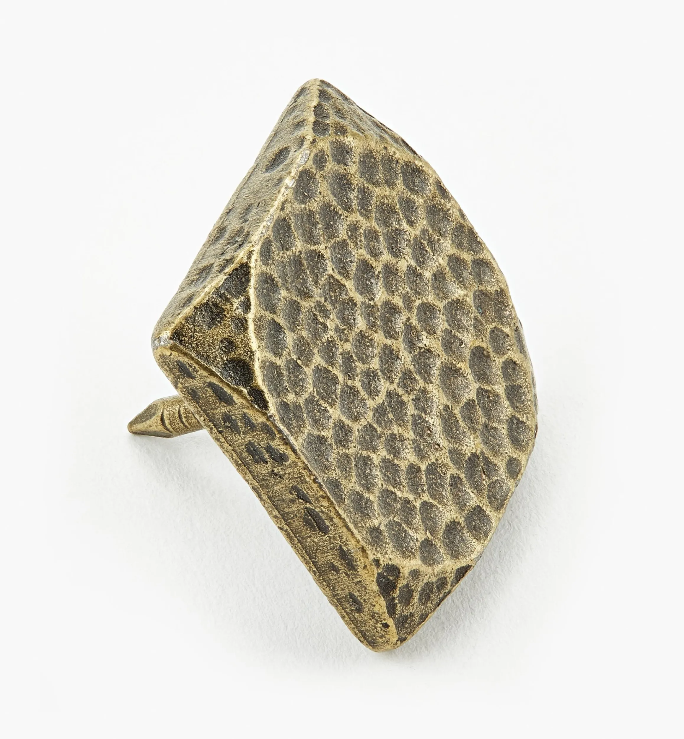 Lee Valley Fasteners>Hammered-Finish Clavos (Nails)