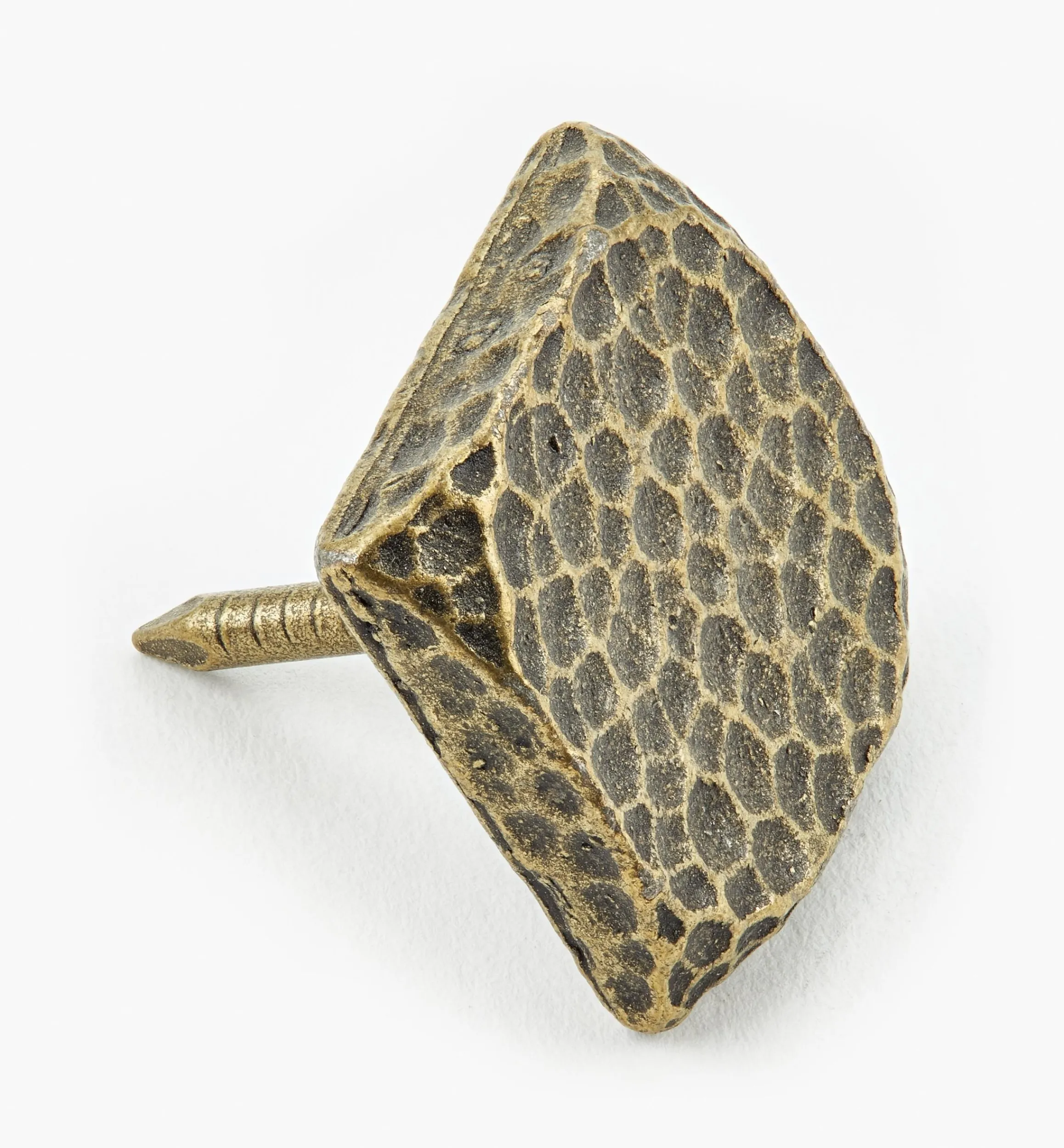 Lee Valley Fasteners>Hammered-Finish Clavos (Nails)