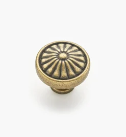 Lee Valley Knobs>Hartford Petal Knob