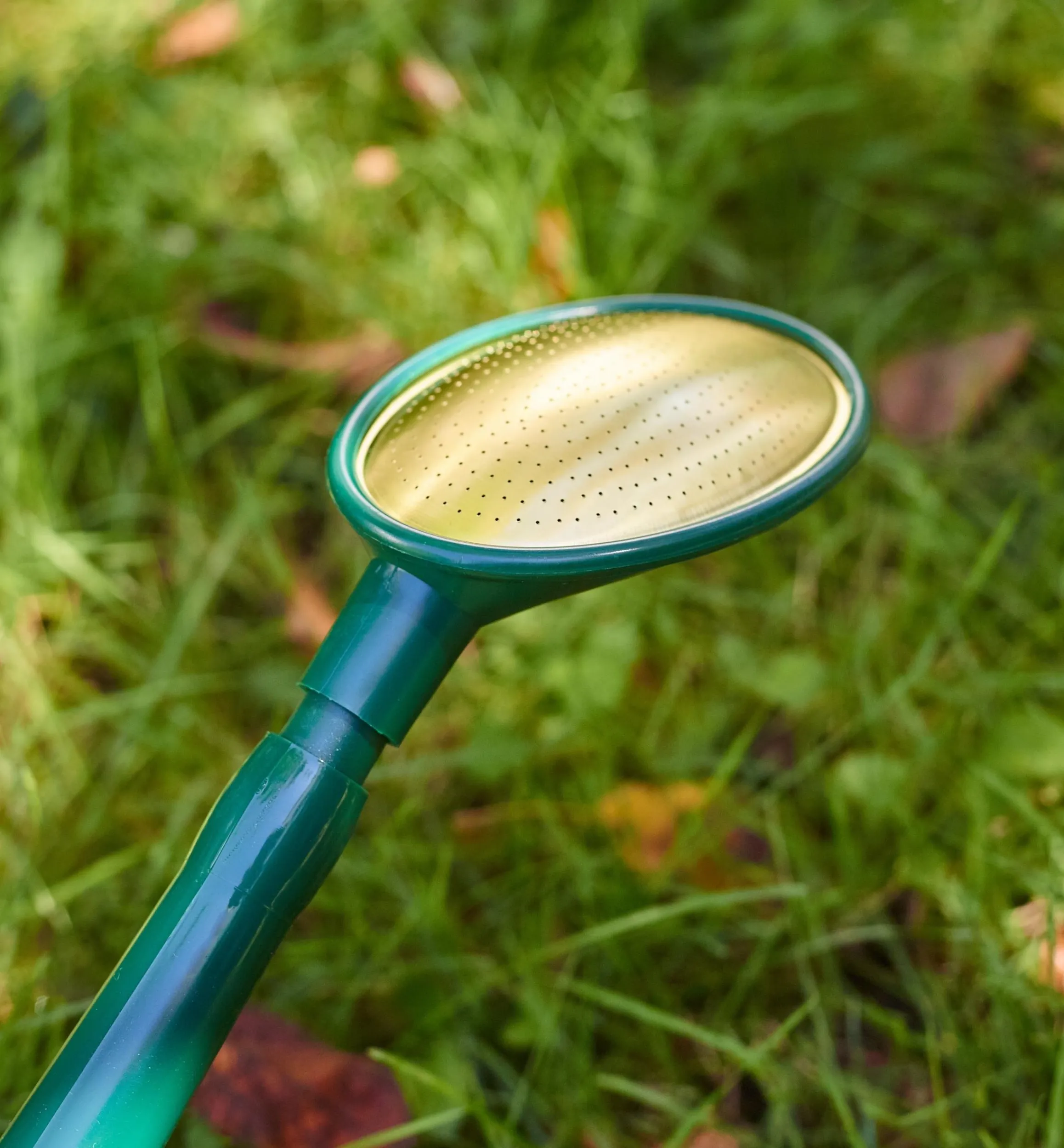 Lee Valley Indoor Gardening>Haws Plastic Watering Can