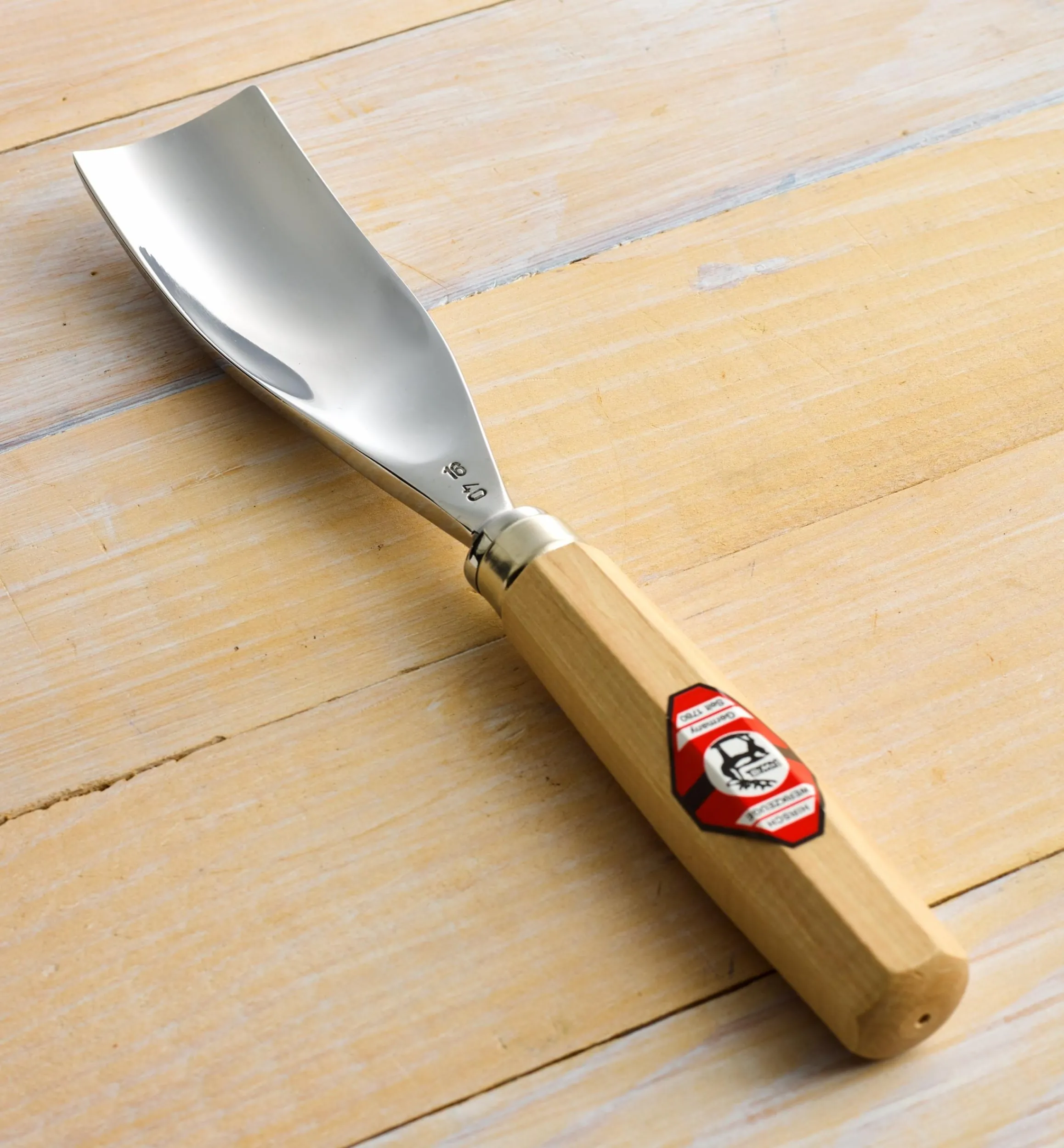 Lee Valley Hand Tools>Hirsch Large #7 Bent Gouge