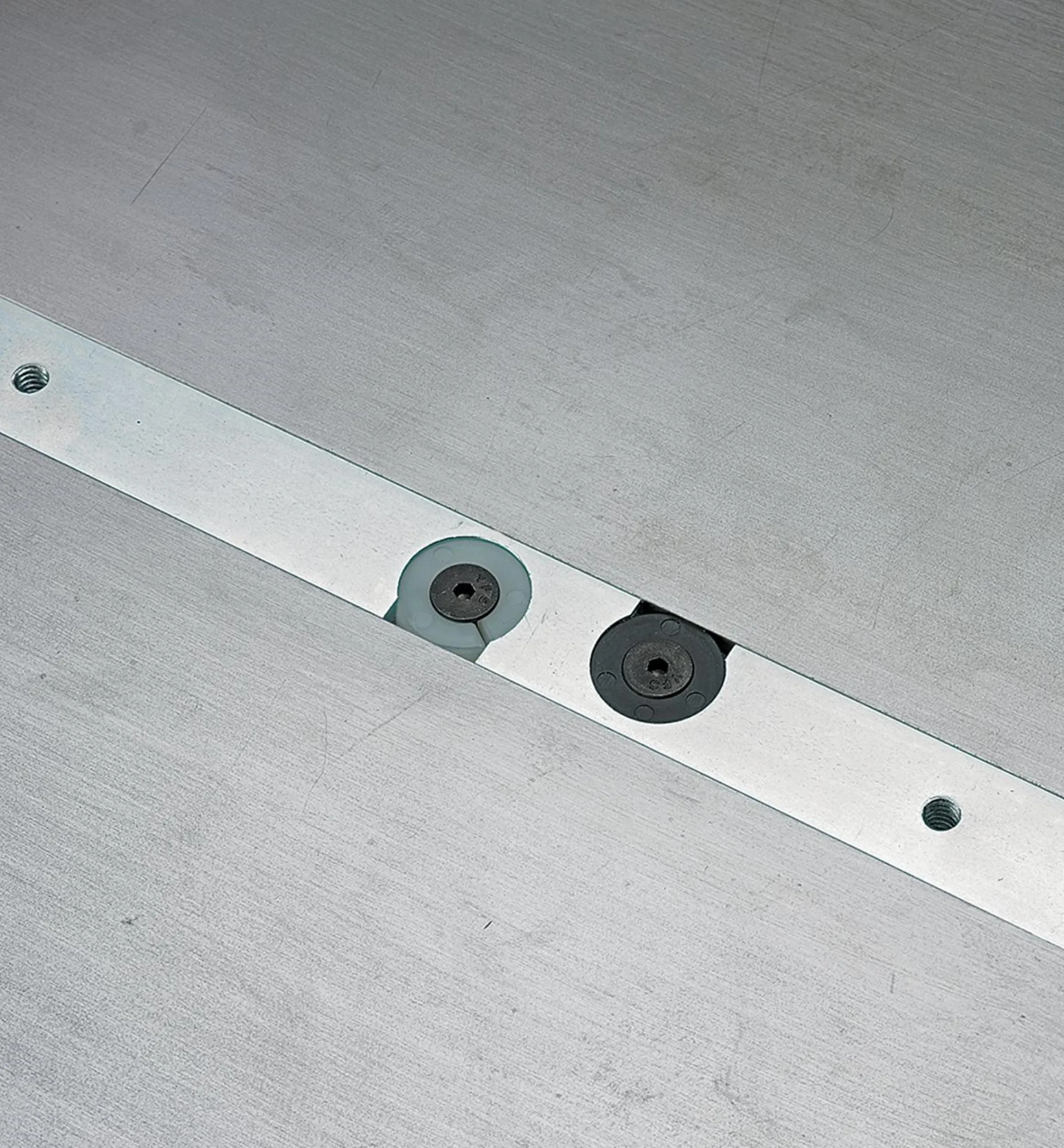 Lee Valley Power Tool Accessories>Incra Miter-Slot Slider Bars