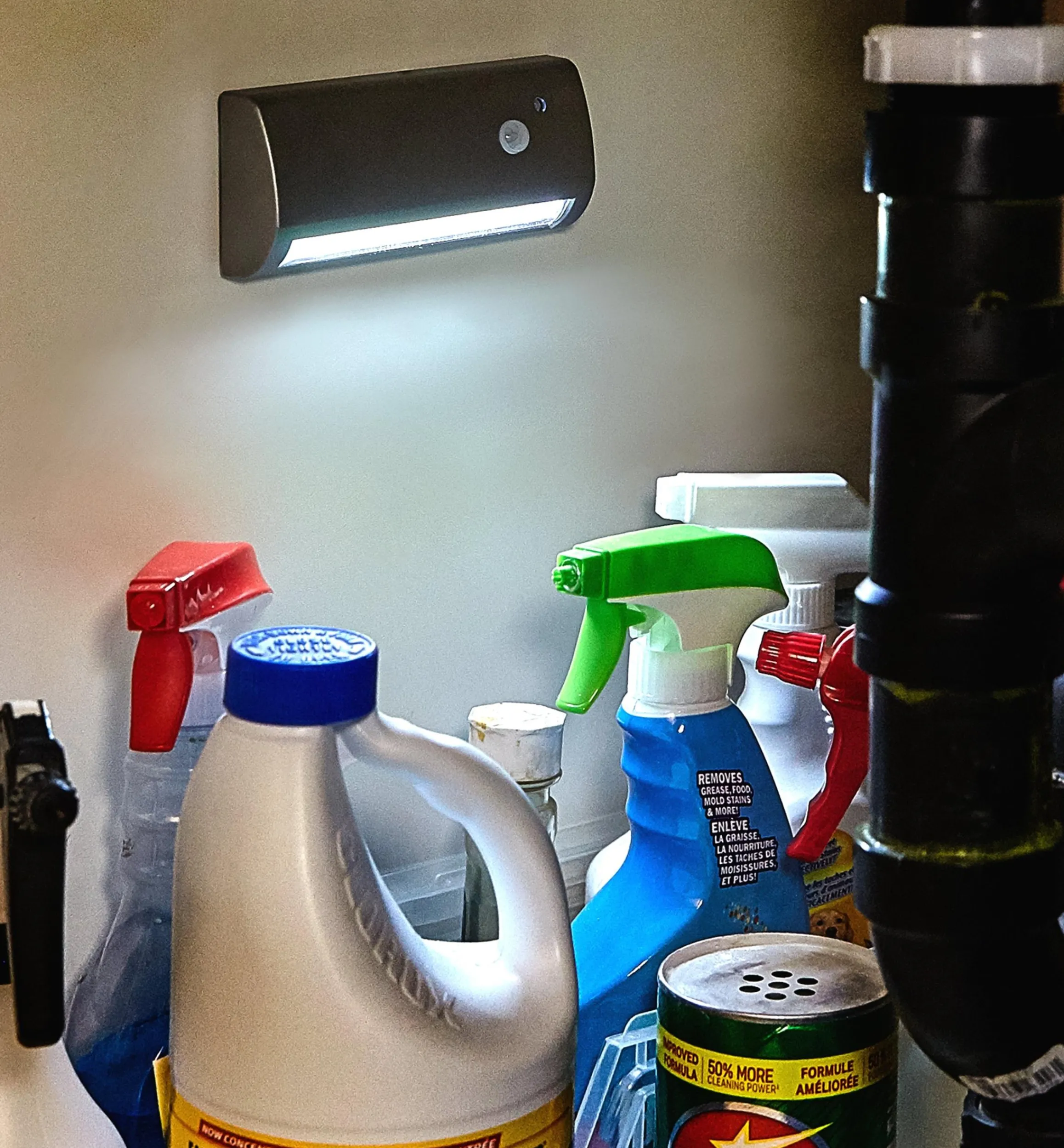 Lee Valley Lighting>Indoor/Outdoor Motion-Activated Light