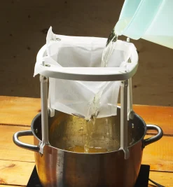 Lee Valley Canning & Preserving>Jelly & Syrup Strainer