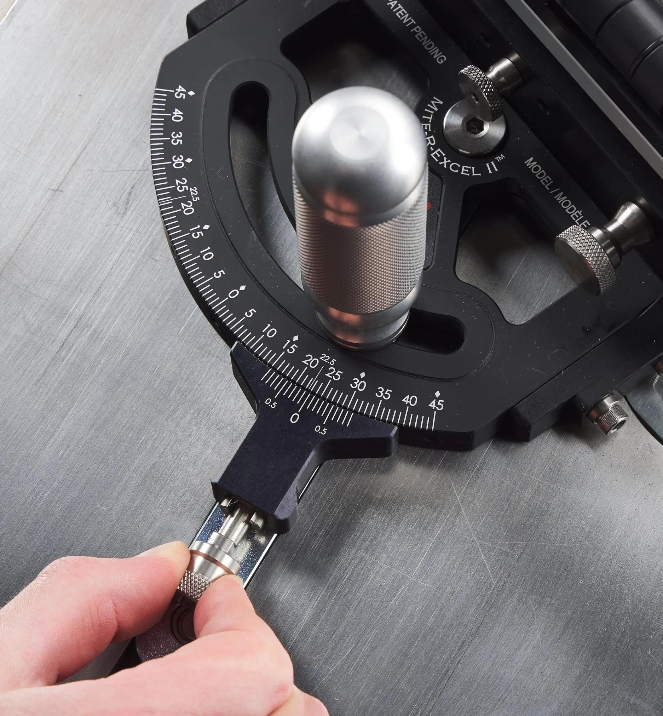 Lee Valley Power Tool Accessories>JessEm Mite-R-Excel II Miter Gauge With Micro-Adjuster