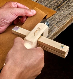 Lee Valley Hand Tools>Leather Strap Cutter