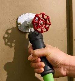 Lee Valley Hoses & Accessories><noscript><img width=