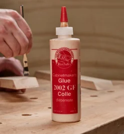 Lee Valley Supplies>Cabinetmaker's Glue 2002 GF