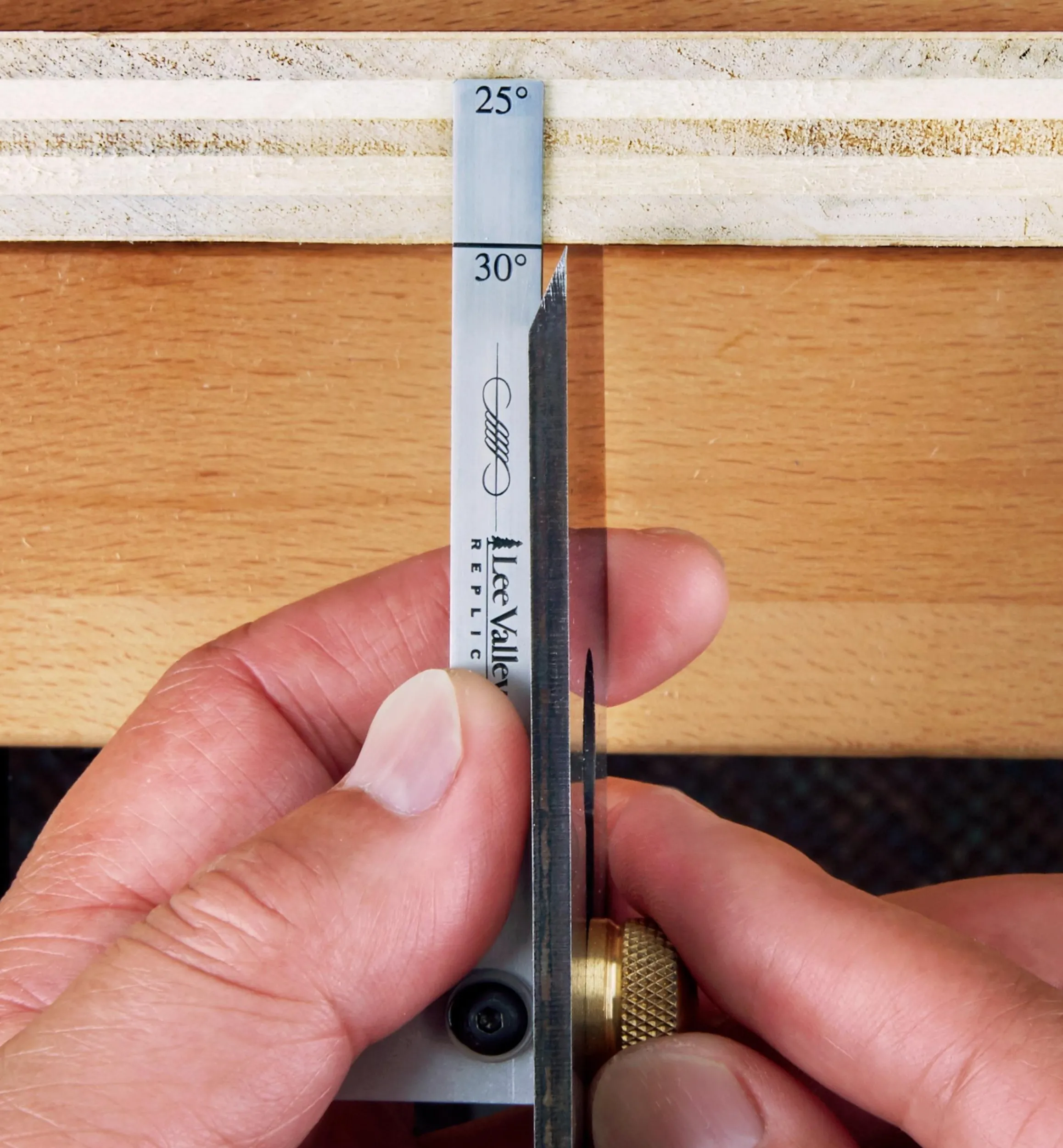 Lee Valley Sharpening>Replica Honing Guide