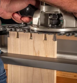 Lee Valley Jigs, Guides & Fixtures>Leigh D4R Pro Dovetail Jig