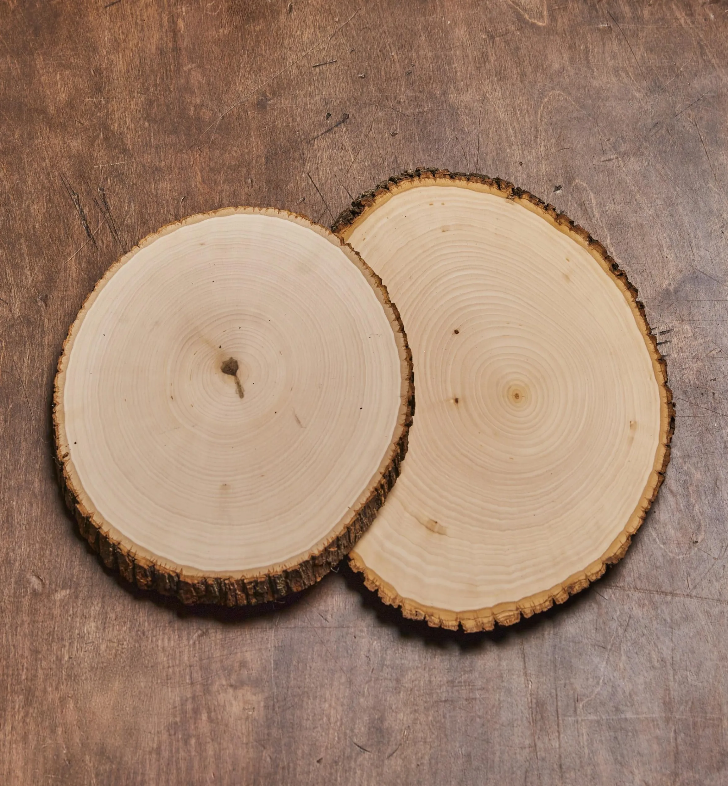 Lee Valley Supplies>Live-Edge Oval Basswood Plaques