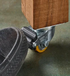 Lee Valley Casters & Wheels>Low-Profile Polyurethane Caster With Brake