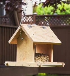 Lee Valley Supplies>Make It Yourself Bird Feeder Kit
