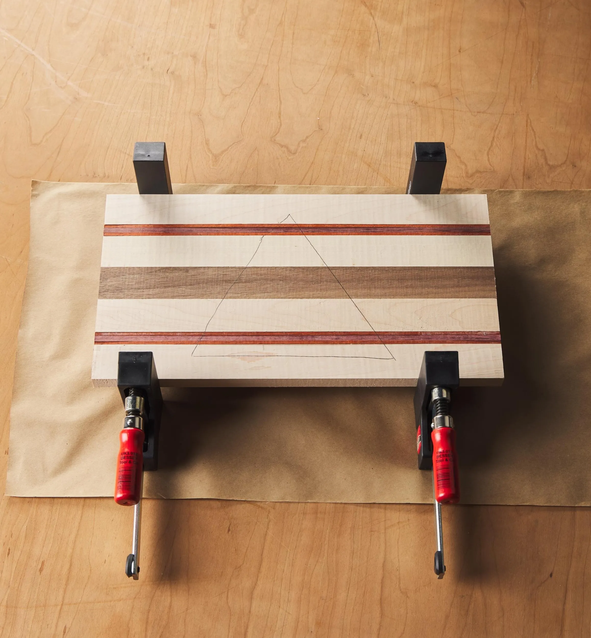 Lee Valley Supplies>Make It Yourself Laminated Cutting Board Kit