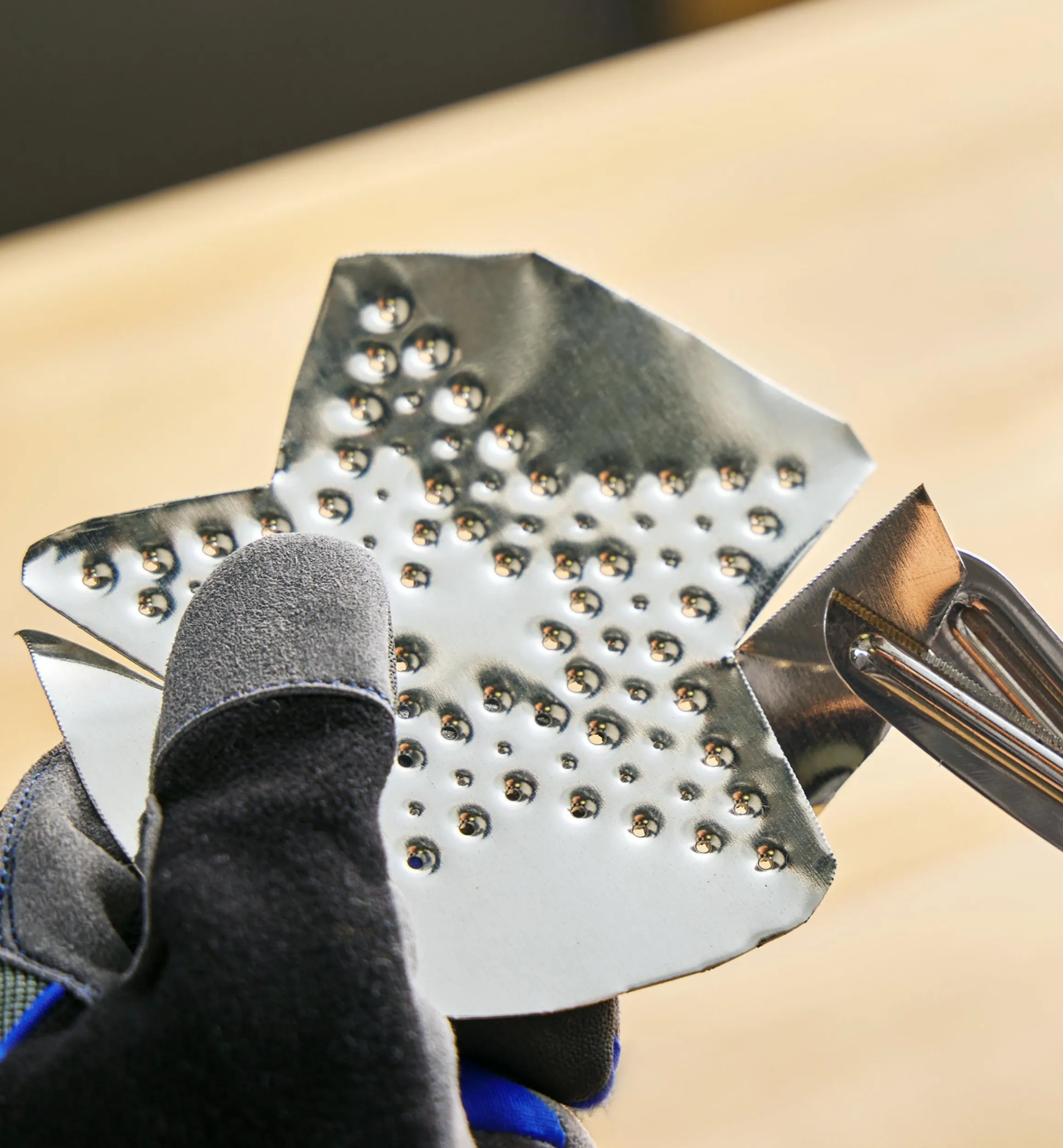 Lee Valley Supplies>Make It Yourself Pierced-Tin Ornaments Kit