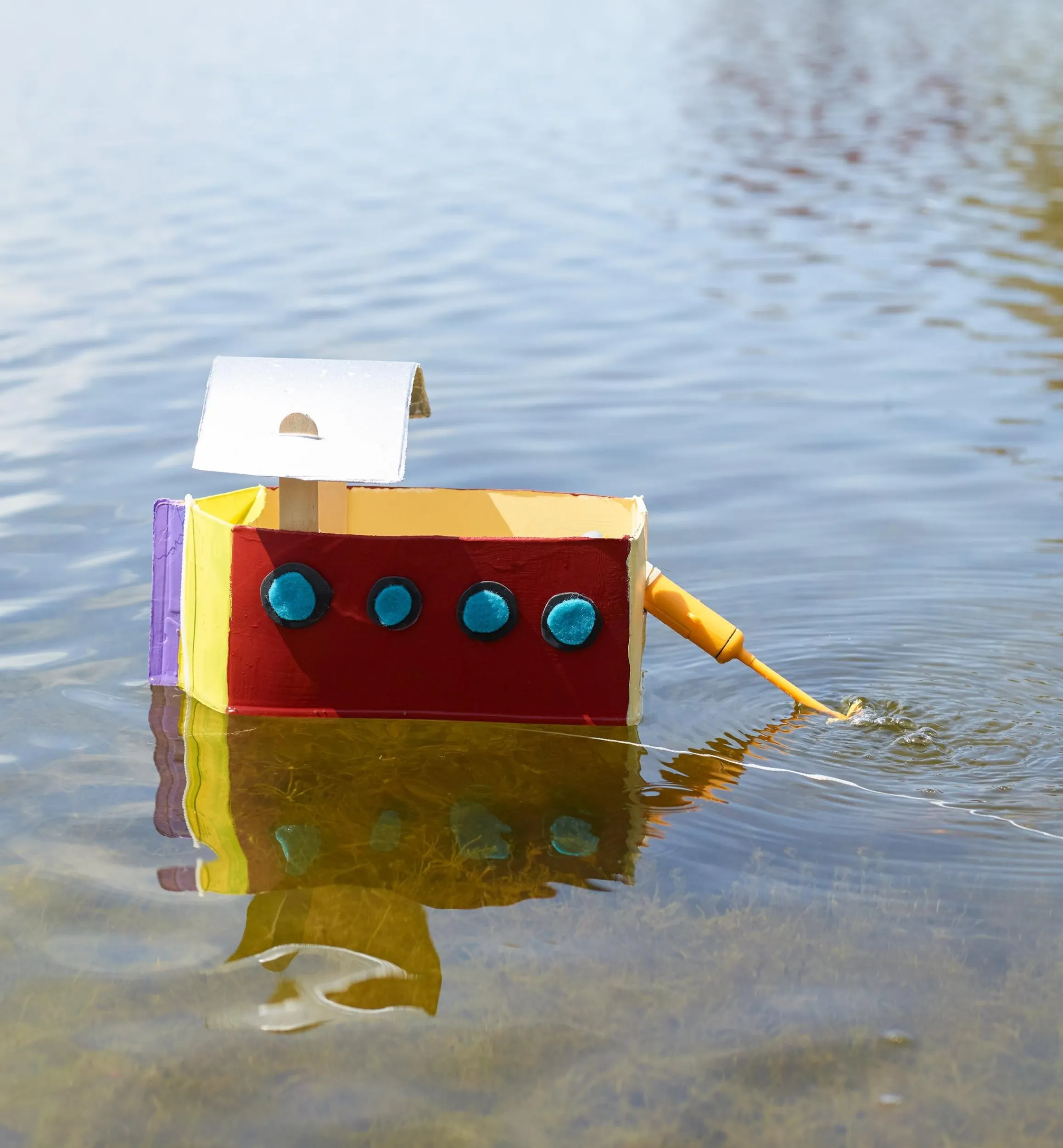 Lee Valley Toys & Games>Make Your Own Motor Boat