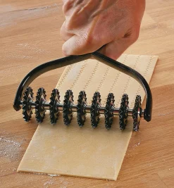 Lee Valley Pasta Making>Marcato Pasta Cutter
