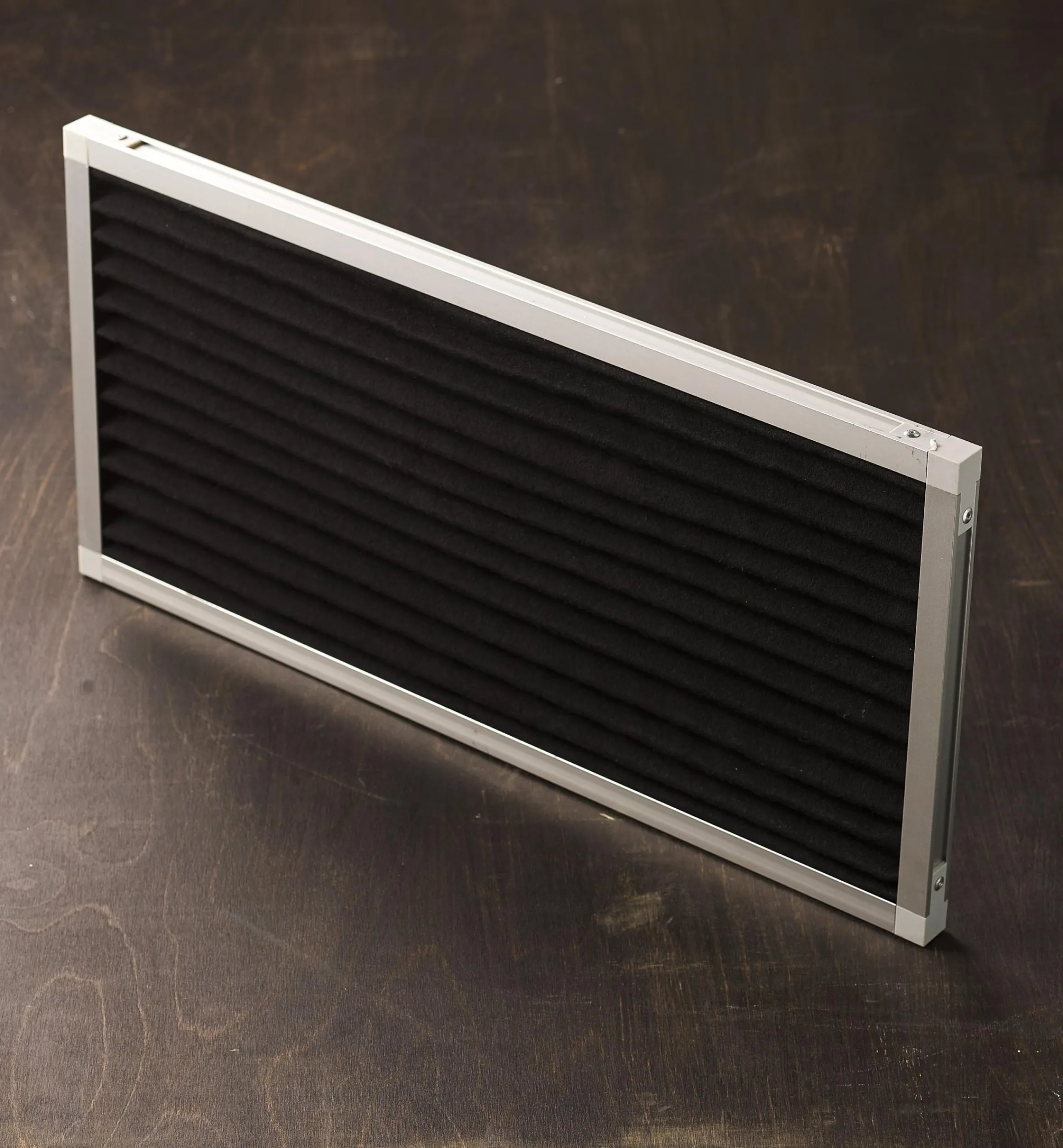 Lee Valley Workshop>Optional Charcoal Filter For Rikon 1100 CFM Air Cleaner (Model 61-910C)