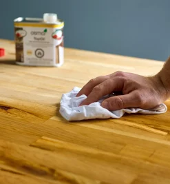 Lee Valley Supplies>Osmo Clear TopOil