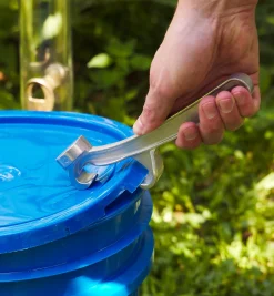 Lee Valley Kitchen Tools>Pail Opener